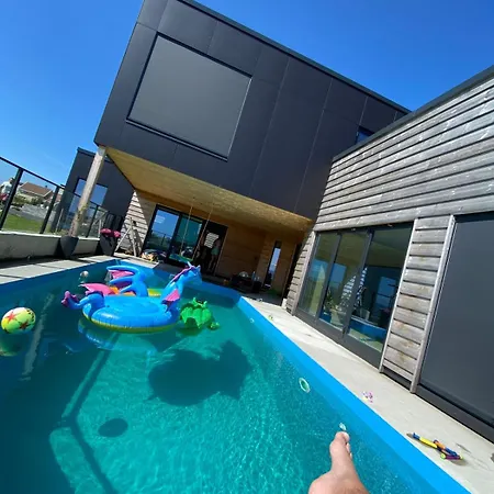 House With Pool And Steam Bath On The Beach! Βίλα *