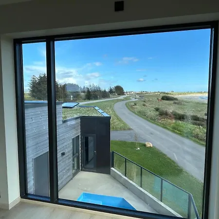 House With Pool And Steam Bath On The Beach! Βίλα Farsund